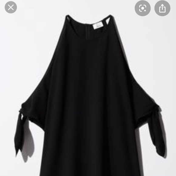 LILAC aritzia ‘cholet ’ blouse